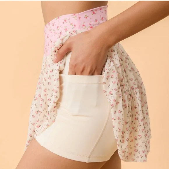 NWT Blogilates Ballerina Skort Pink Floral - Picture 6 of 13